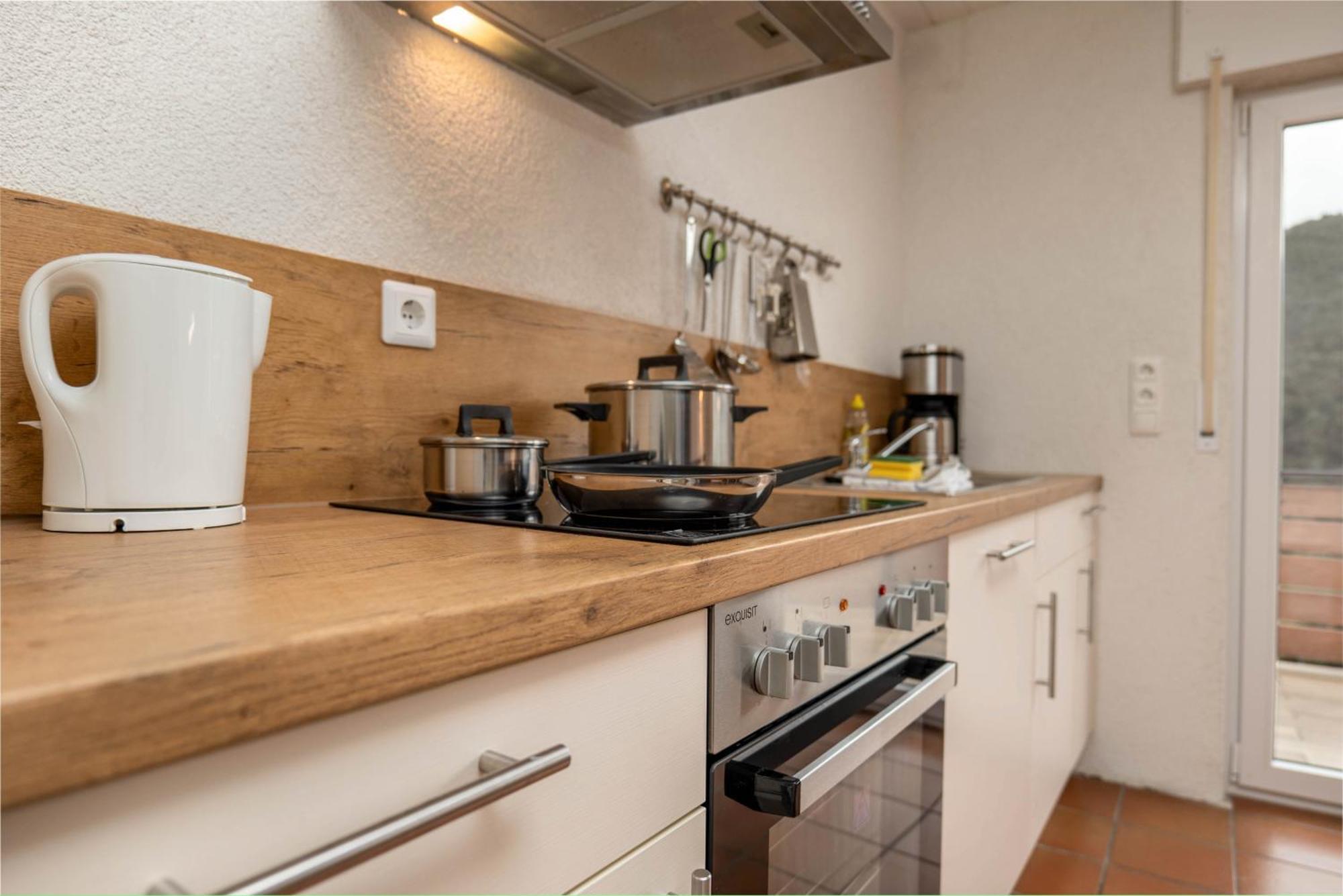 Riesling Appartement For 2 - 4 People - Billiards - Balcony With Mosel View - Parking - Wine Barrel Bar - Fully Equipped Kitchen - Netflix - Waiputv - 3 Km From Cochem คล็อตเทน ภายนอก รูปภาพ